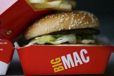 Gratis elektrische auto opladen tijdens bestellen Big Mac